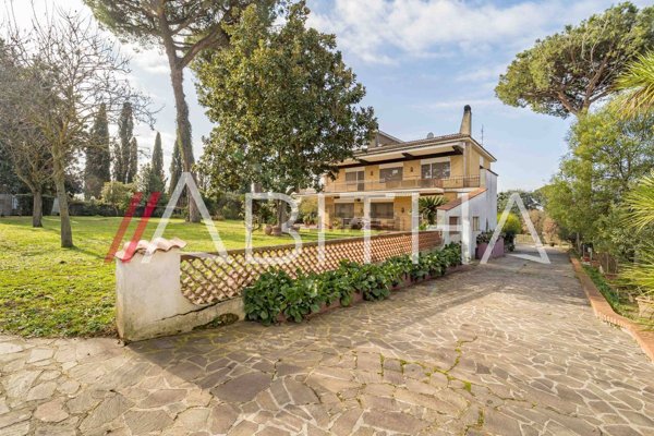 casa indipendente in vendita a Roma in zona Marcigliana