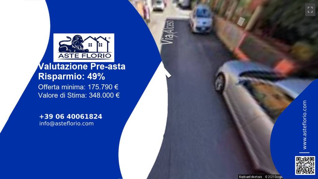 locale commerciale in vendita a Roma in zona Torre Angela