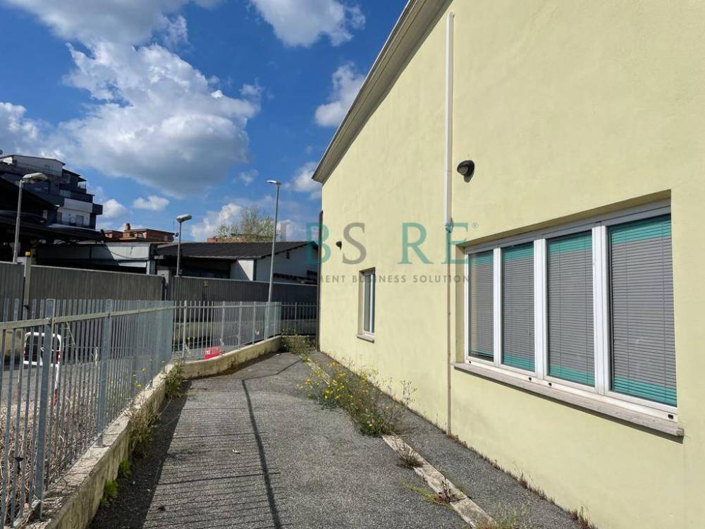 casa indipendente in vendita a Roma in zona Torre Gaia