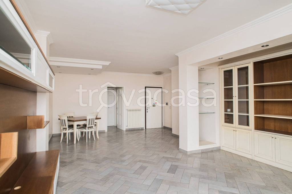 appartamento in vendita a Roma in zona Ostiense