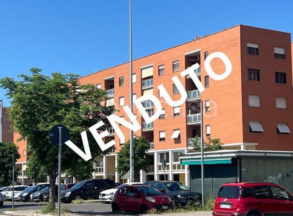 appartamento in vendita a Roma in zona Casal Monastero