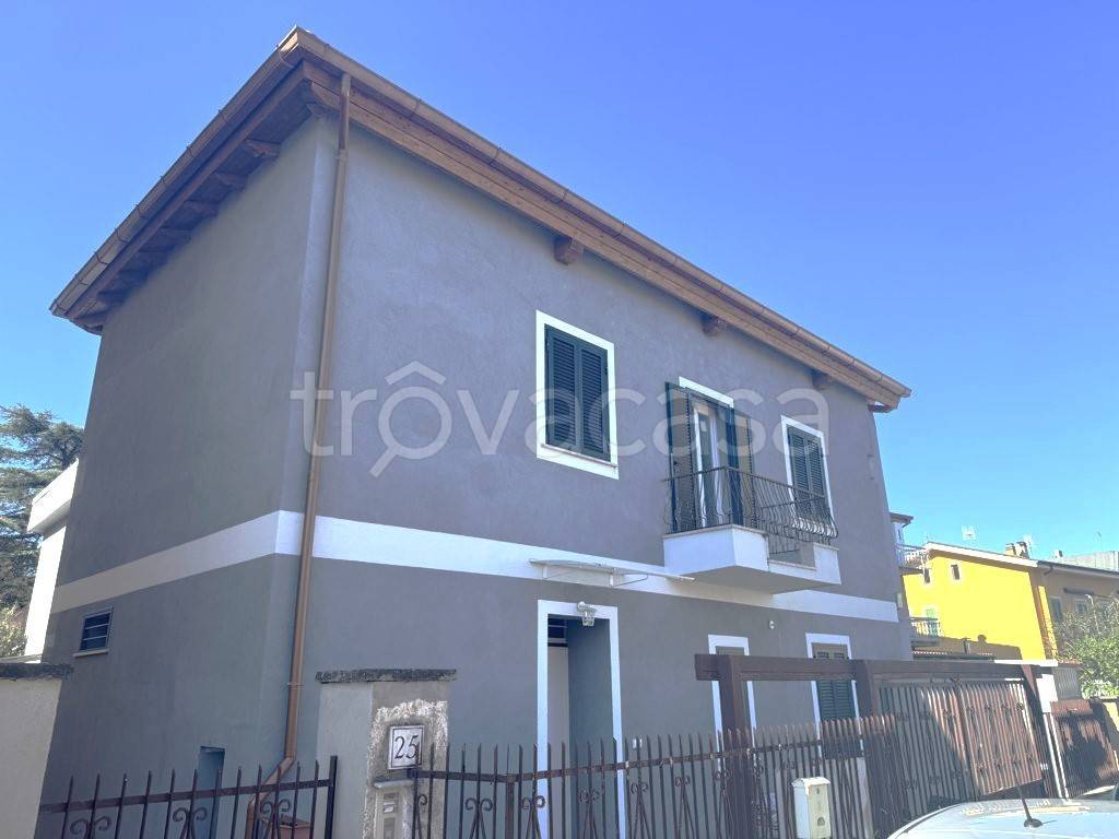 appartamento in vendita a Roma in zona Casal Morena