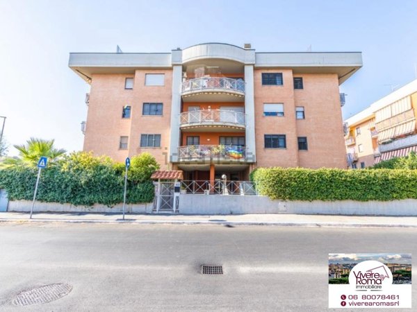 appartamento in vendita a Roma in zona Settecamini