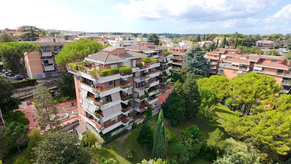 appartamento in vendita a Roma in zona Gianicolense