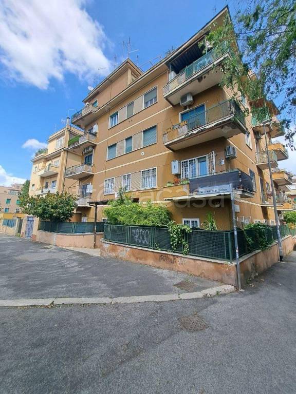 appartamento in vendita a Roma in zona Gianicolense