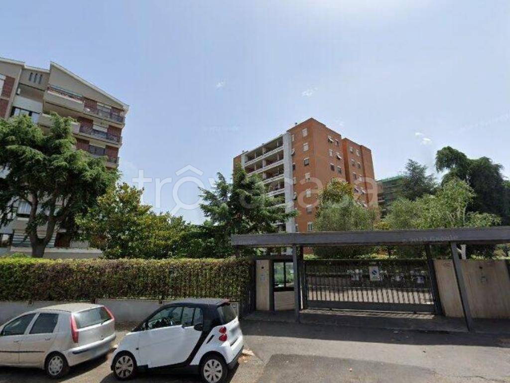 appartamento in vendita a Roma in zona Torrino