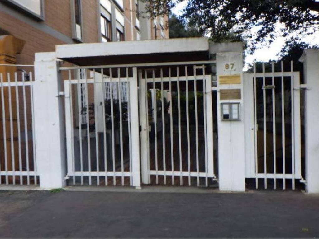 ufficio in vendita a Roma in zona Parioli