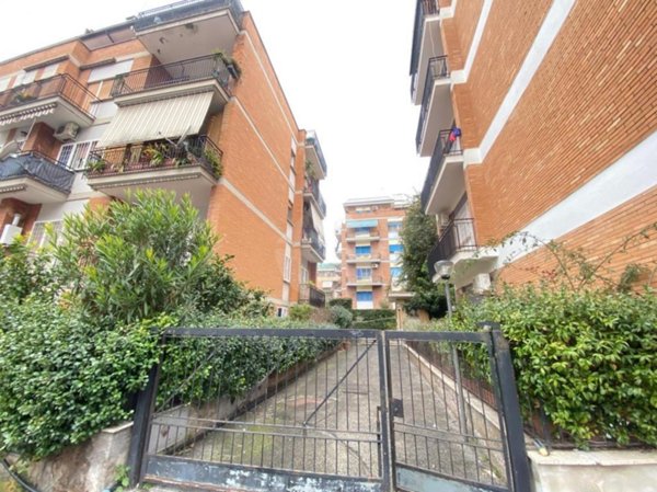 appartamento in vendita a Roma in zona Primavalle