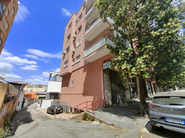 negozio in vendita a Roma in zona Tiburtino