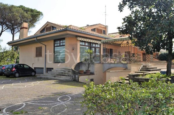 casa indipendente in vendita a Roma in zona Castel di Leva