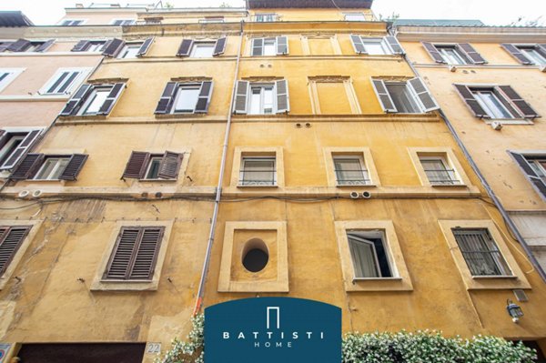 appartamento in vendita a Roma in zona Rione Monti/Campitelli