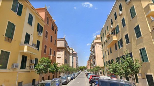 appartamento in vendita a Roma in zona Tuscolano