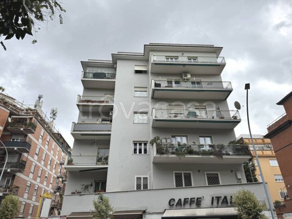 appartamento in vendita a Roma in zona Gianicolense