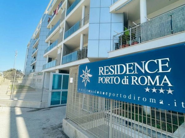 appartamento in vendita a Roma in zona Castel Fusano