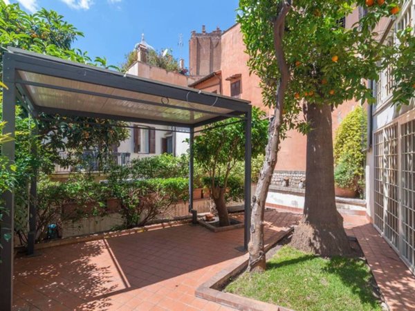 appartamento in vendita a Roma in zona Centro Storico