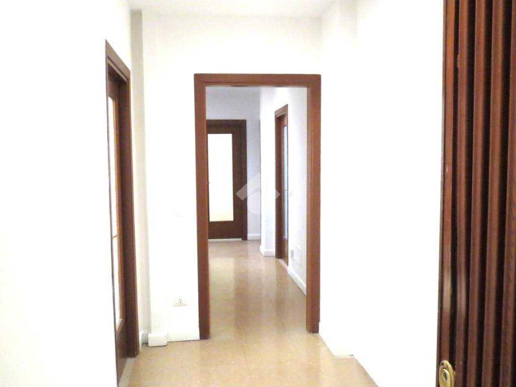 appartamento in vendita a Roma in zona Tuscolano