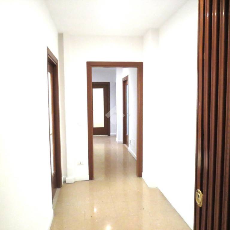 appartamento in vendita a Roma in zona Tuscolano