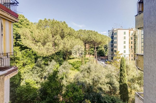 appartamento in vendita a Roma in zona Ostiense