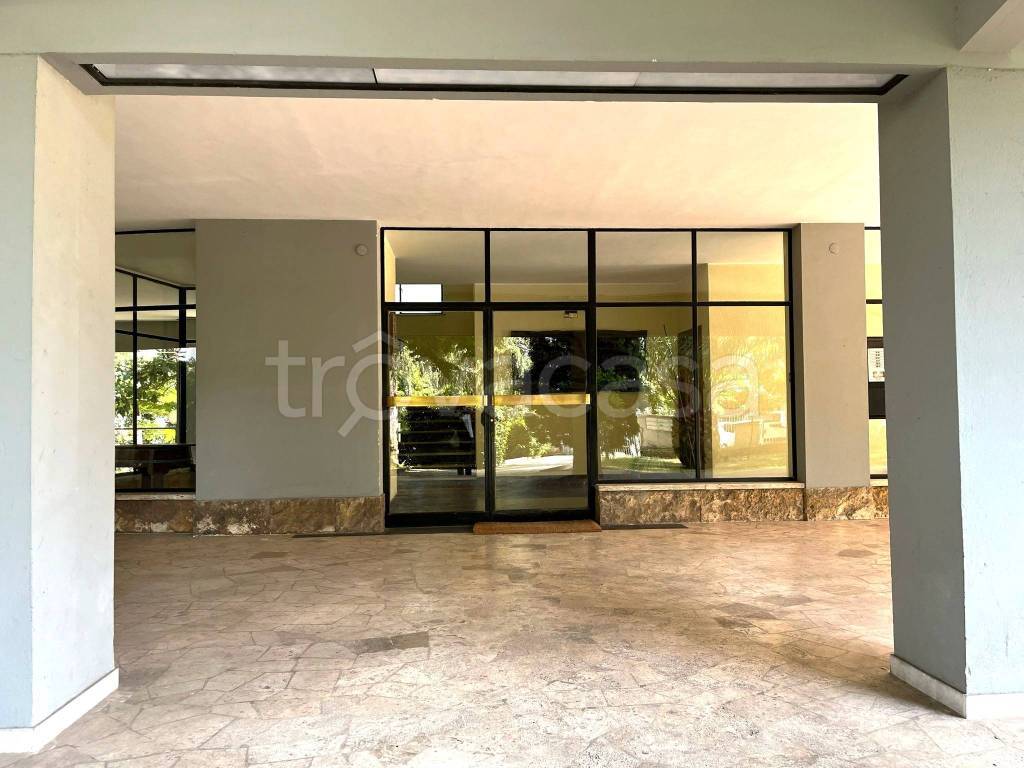 appartamento in vendita a Roma in zona EUR