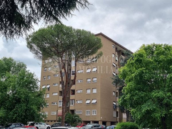 appartamento in vendita a Roma in zona Torre Maura