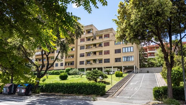 appartamento in vendita a Roma in zona EUR