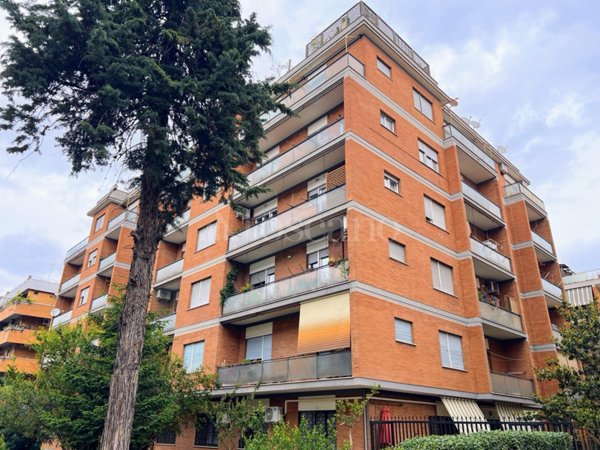 casa indipendente in vendita a Roma in zona Collatino