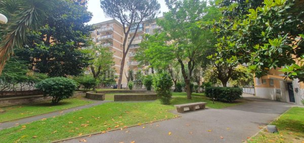 appartamento in vendita a Roma in zona Ardeatino