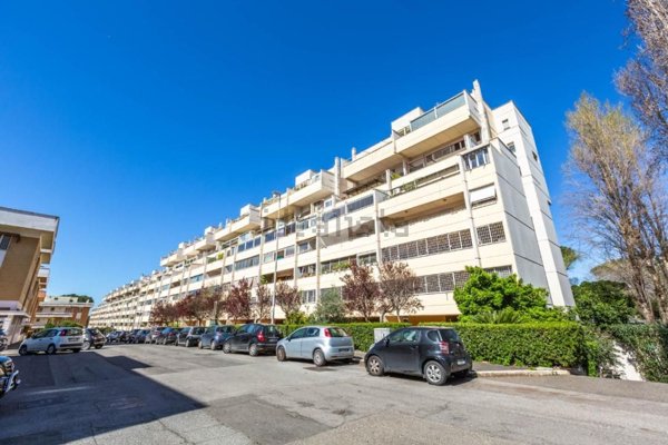 appartamento in vendita a Roma in zona EUR