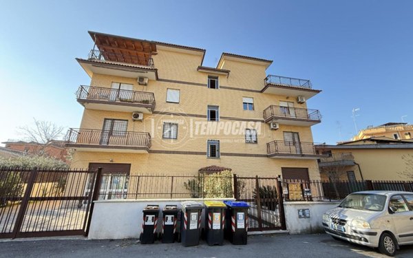 appartamento in vendita a Roma in zona Palmarola