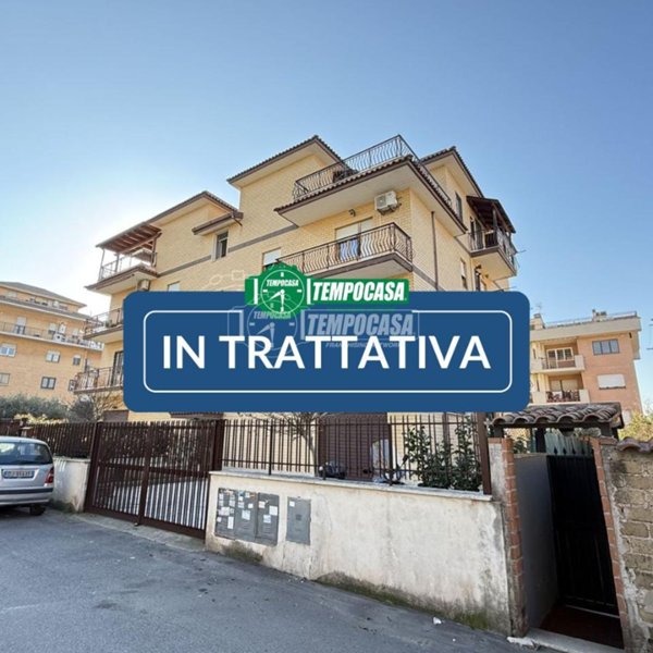 appartamento in vendita a Roma in zona Palmarola
