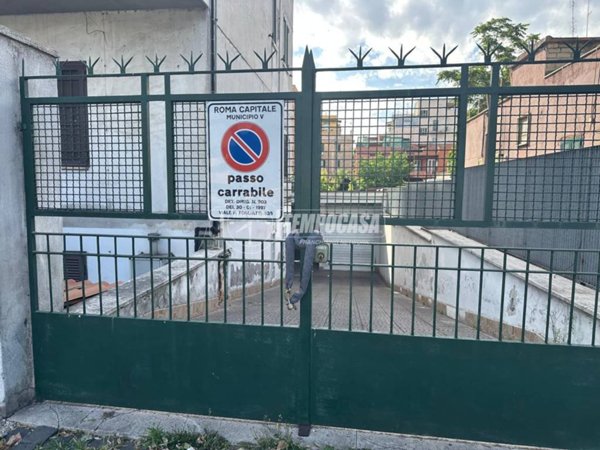 casa indipendente in vendita a Roma in zona Prenestino-Centocelle