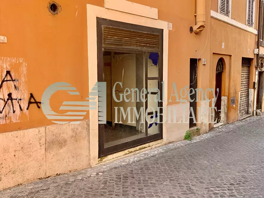locale commerciale in vendita a Roma in zona Rione Monti/Campitelli