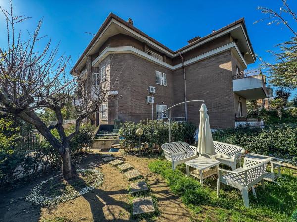 casa indipendente in vendita a Roma in zona Axa