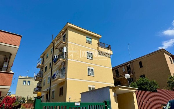 appartamento in vendita a Roma in zona Primavalle