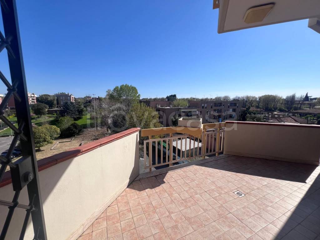 appartamento in vendita a Roma in zona Acilia