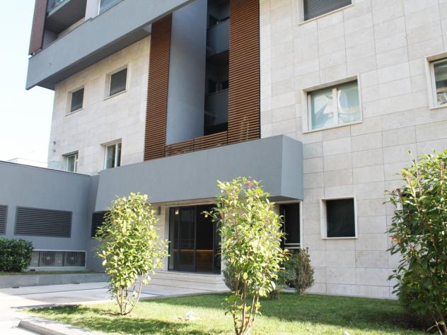 appartamento in vendita a Roma in zona EUR