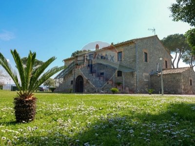 casa indipendente in vendita a Roma