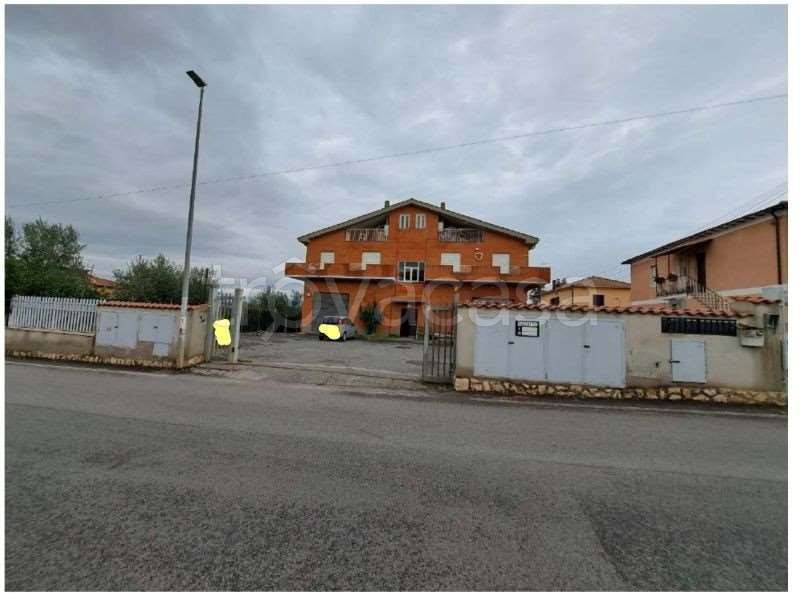appartamento in vendita a Roma in zona Borghesiana