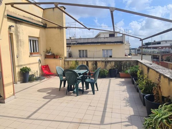 appartamento in vendita a Roma in zona Gianicolense