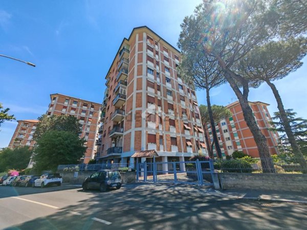 appartamento in vendita a Roma in zona Torre Spaccata