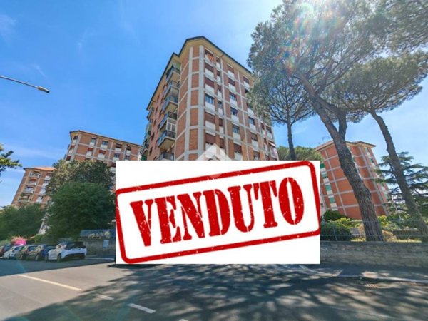 appartamento in vendita a Roma in zona Torre Spaccata