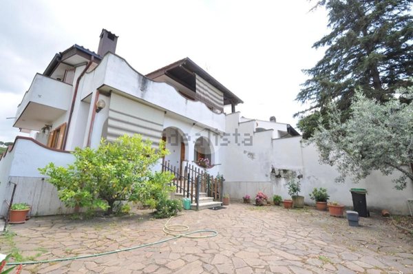 appartamento in vendita a Roma in zona Finocchio
