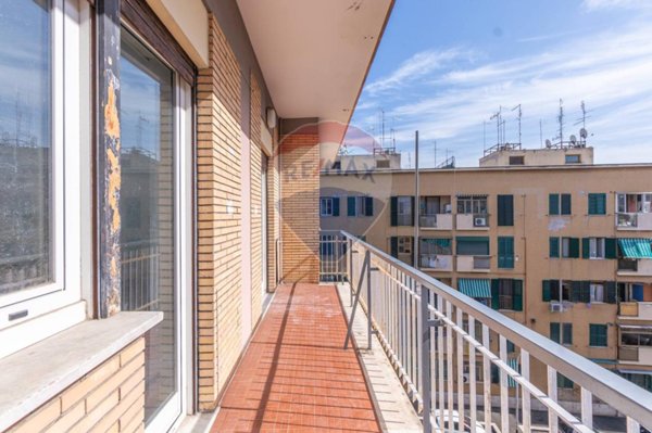 appartamento in vendita a Roma in zona Prenestino-Labicano