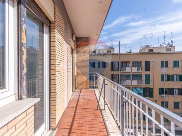 appartamento in vendita a Roma in zona Prenestino-Labicano