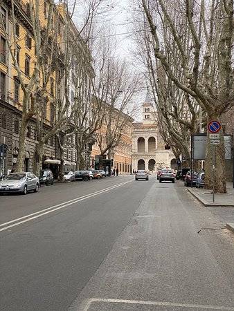 negozio in vendita a Roma in zona Esquilino