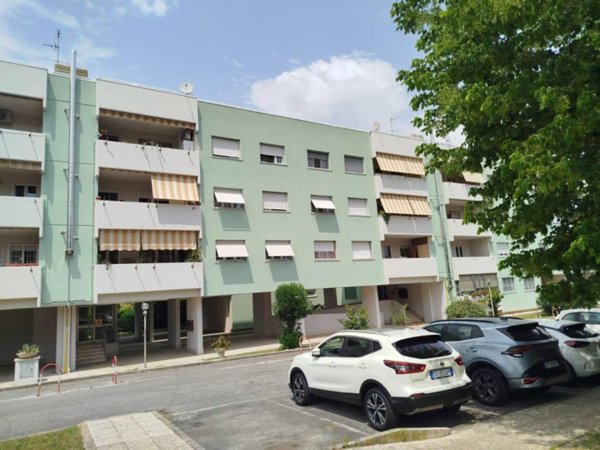 appartamento in vendita a Roma in zona Settecamini