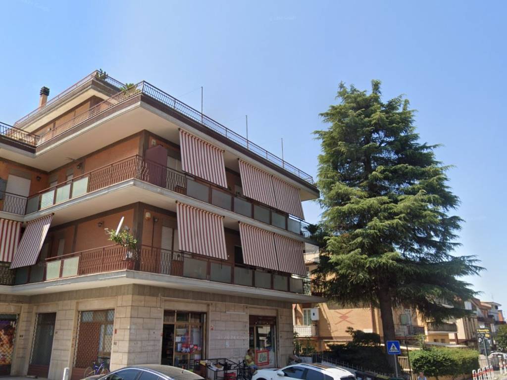appartamento in vendita a Roma in zona Finocchio