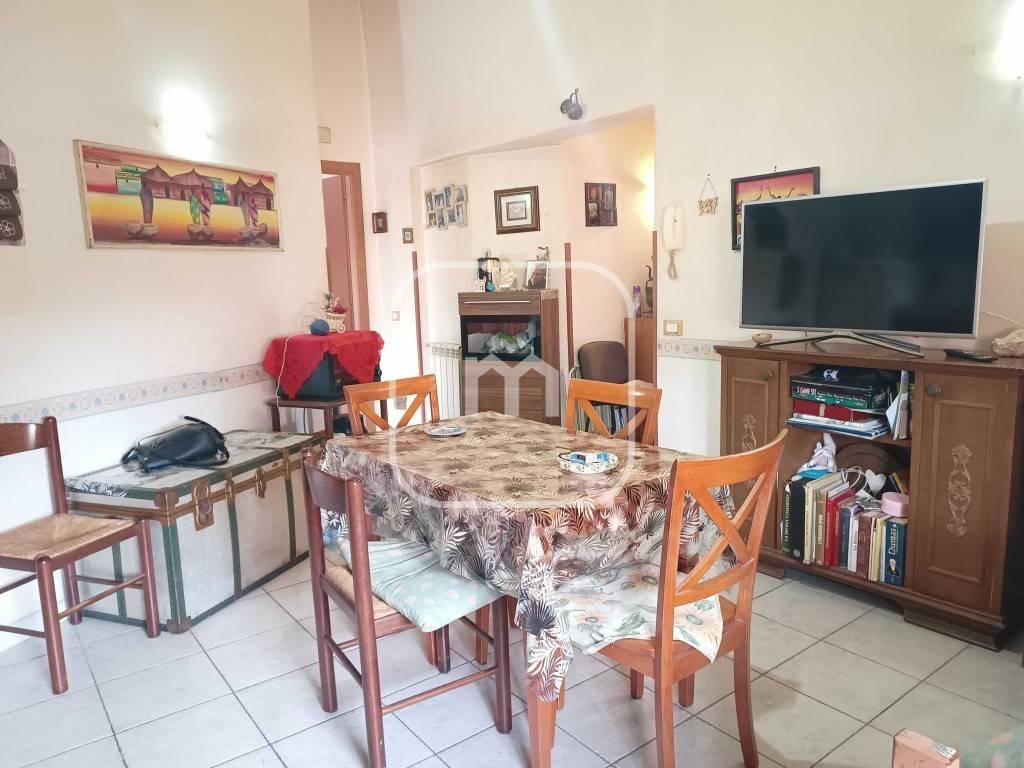 appartamento in vendita a Roma in zona Finocchio