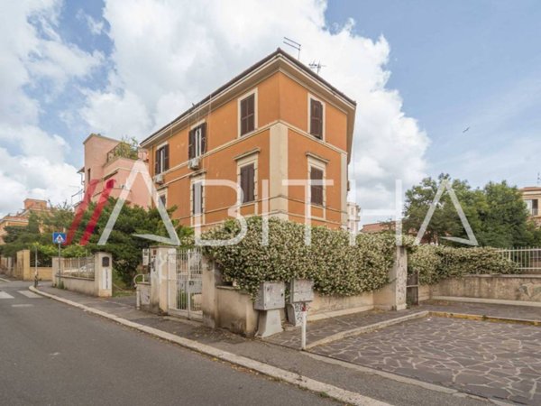appartamento in vendita a Roma in zona Aurelio