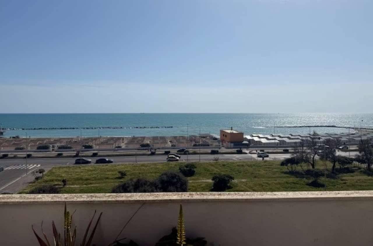 appartamento in vendita a Roma in zona Ostia